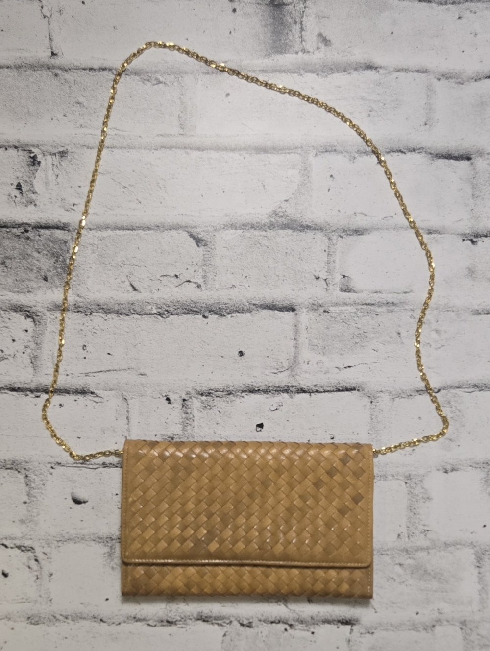 Woven Faux Leather Clutch Wallet Chain Strap Tan Brown Crossbody
